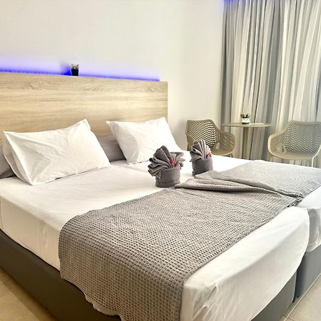 Sun Plaza Suites - Adults Only Ayía Nápa Extérieur photo