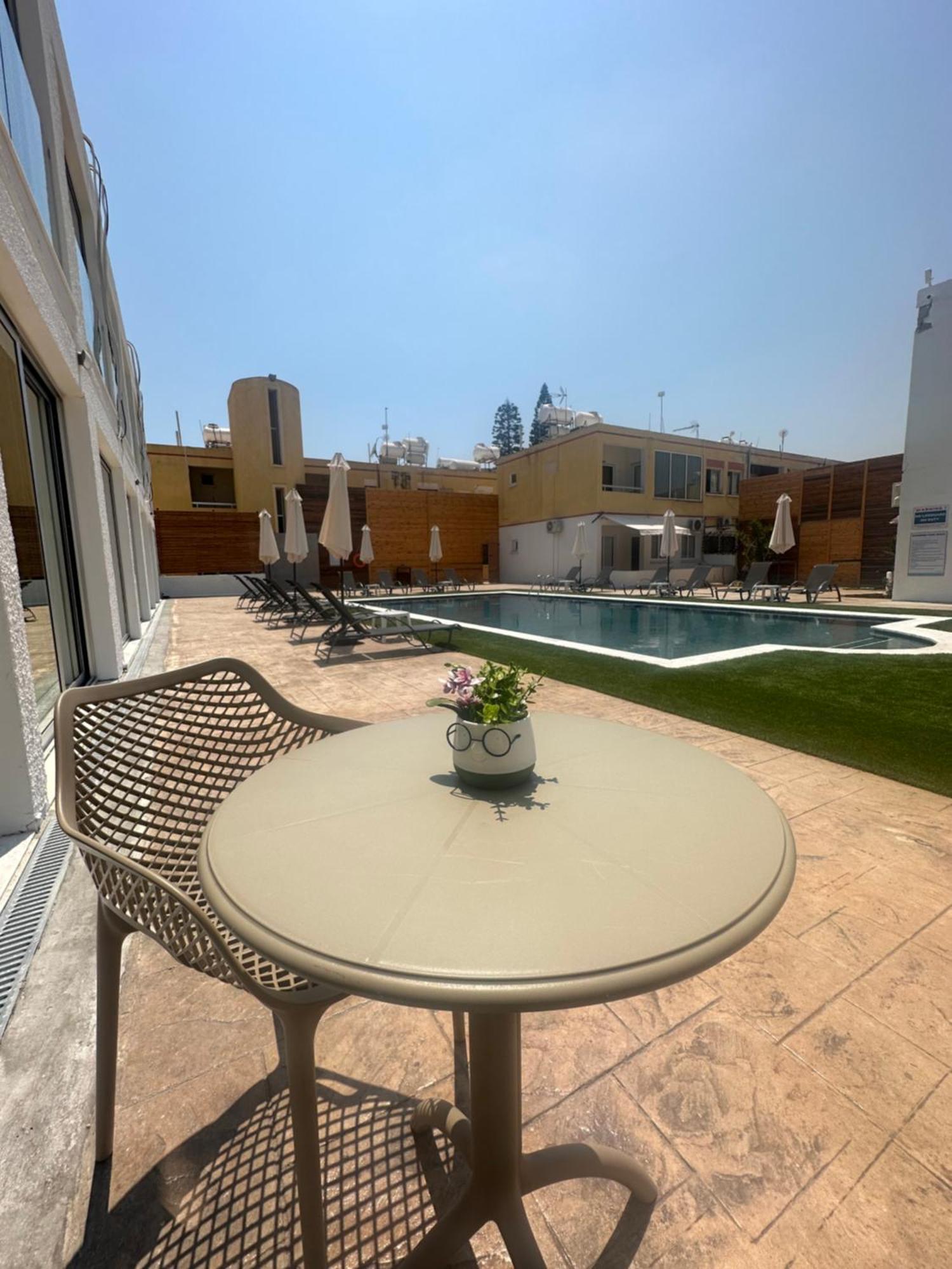 Sun Plaza Suites - Adults Only Ayía Nápa Extérieur photo