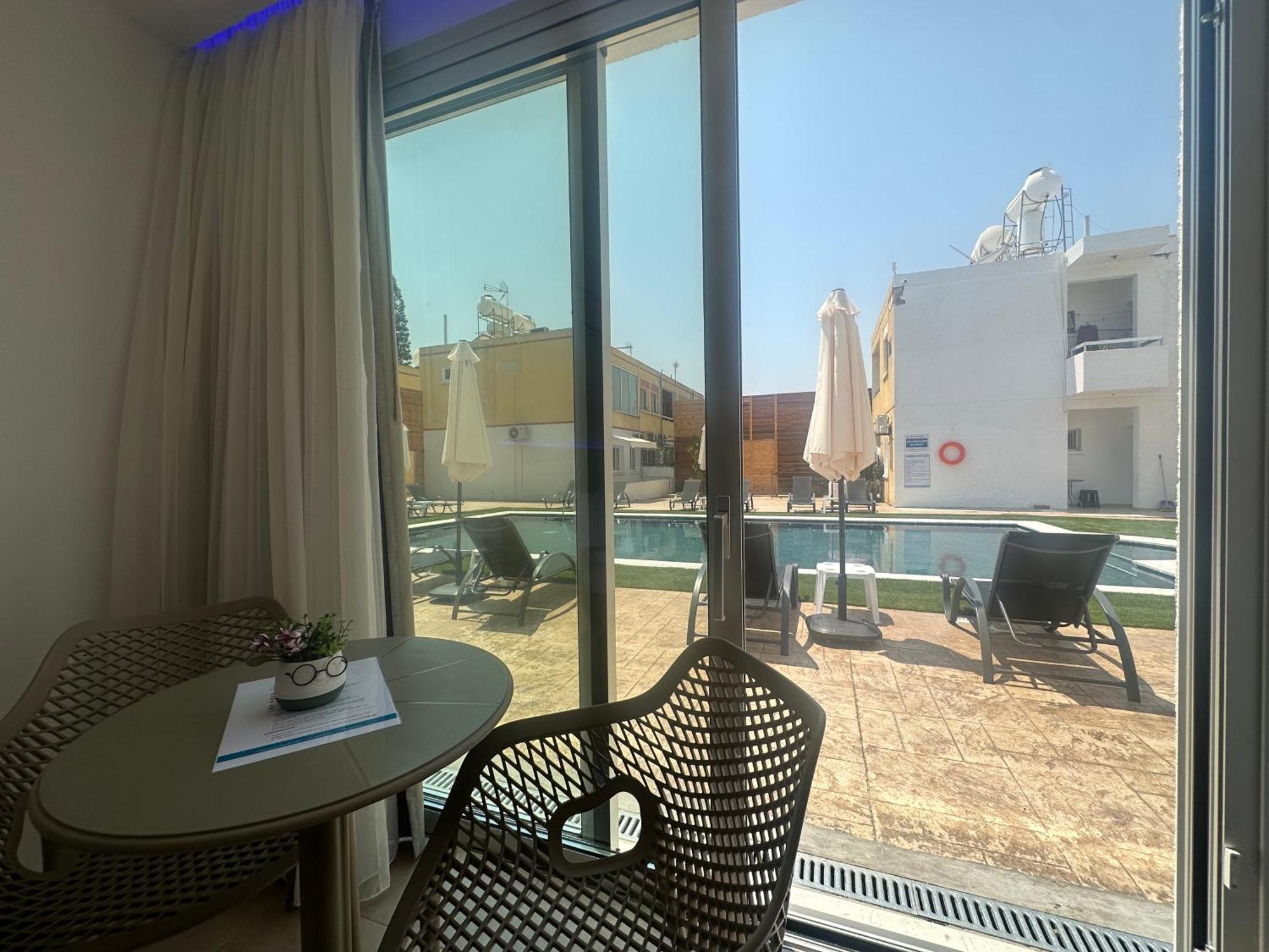 Sun Plaza Suites - Adults Only Ayía Nápa Extérieur photo